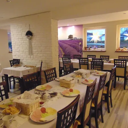 Gosciniec Pod Brzegiem Couette-café Ustron