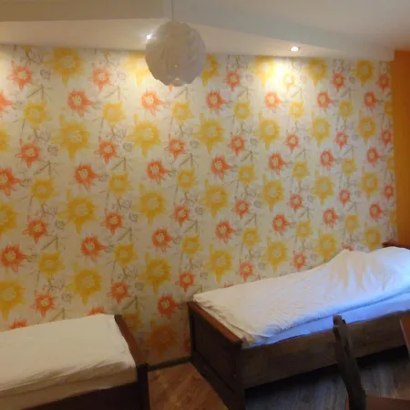 Gosciniec Pod Brzegiem Отель типа 