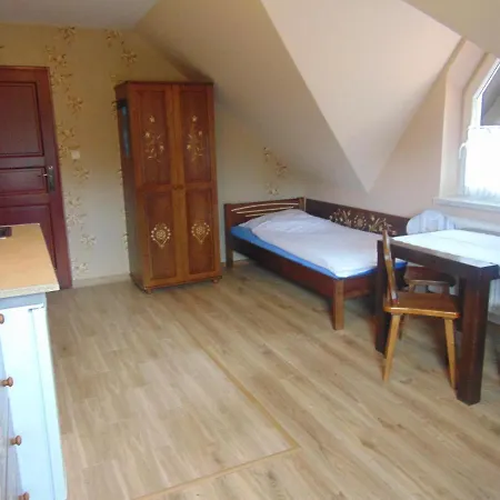 Gosciniec Pod Brzegiem