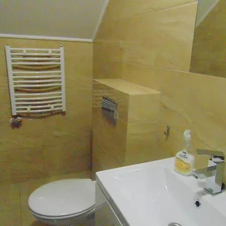 Nocleg ze śniadaniem Gosciniec Pod Brzegiem 3*