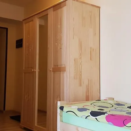 Gosciniec Pod Brzegiem Отель типа 