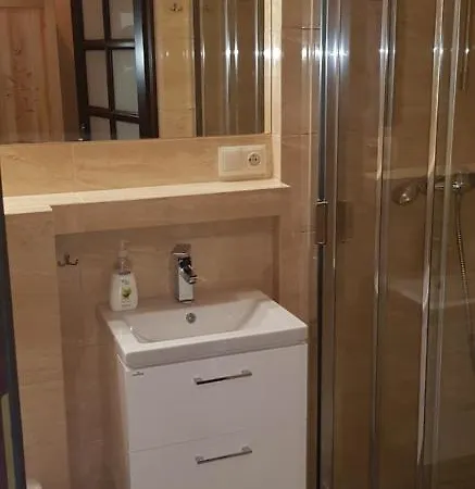 Gosciniec Pod Brzegiem Отель типа 