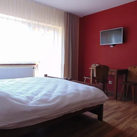 Gosciniec Pod Brzegiem Устронь