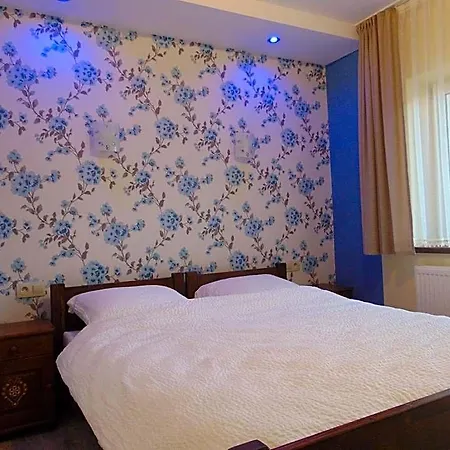Gosciniec Pod Brzegiem Couette-café
