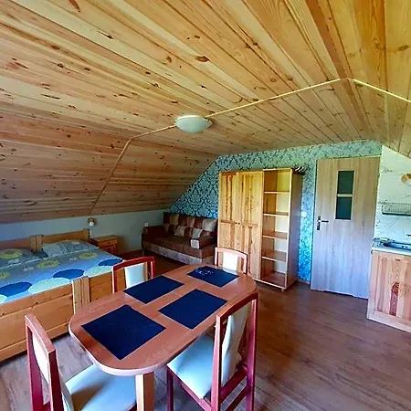 Gosciniec Pod Brzegiem Couette-café Ustron