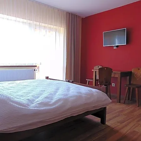 Gosciniec Pod Brzegiem Couette-café
