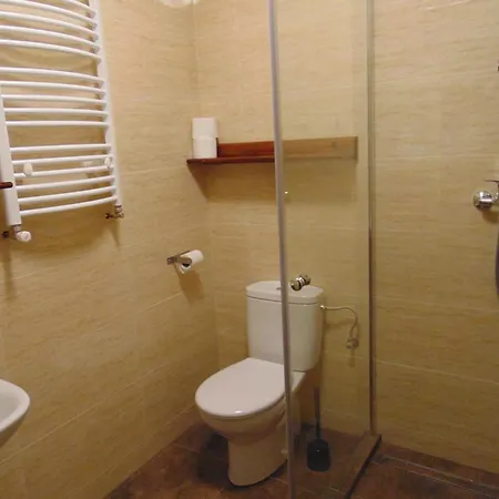 Gosciniec Pod Brzegiem
