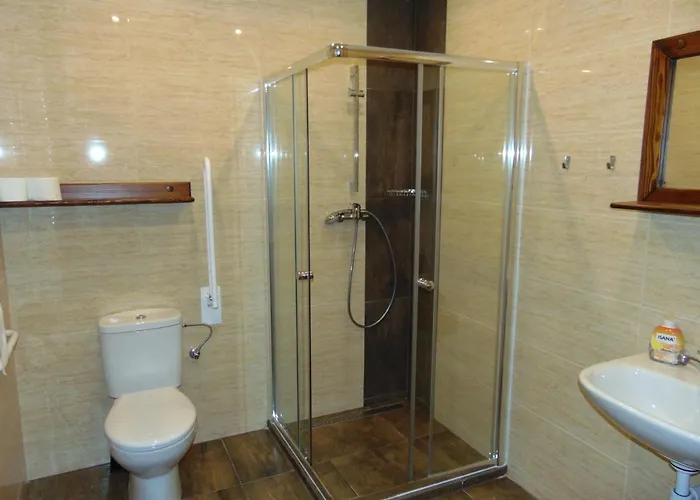 Gosciniec Pod Brzegiem אוסטראון