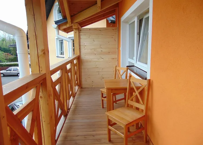 Gosciniec Pod Brzegiem 3*