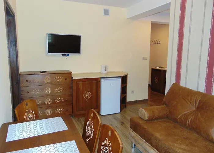 Gosciniec Pod Brzegiem 3* אוסטראון