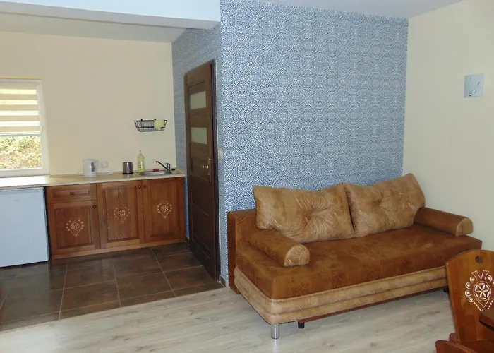 B&B Gosciniec Pod Brzegiem 우스트론