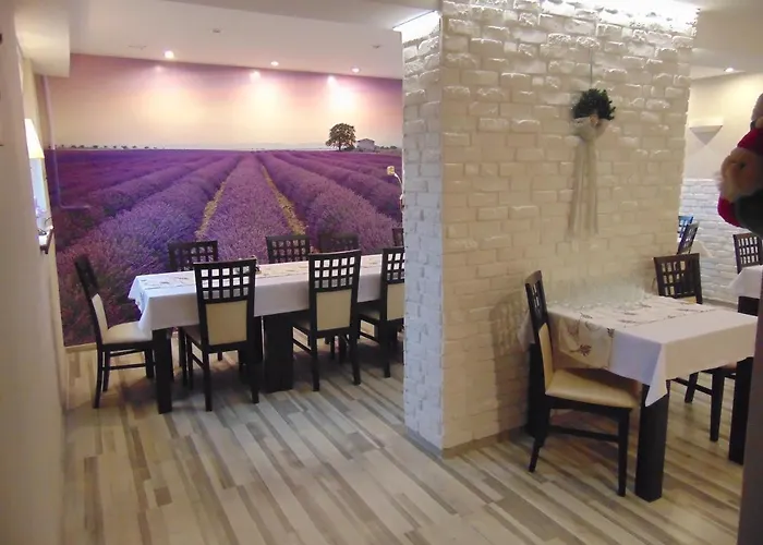 Gosciniec Pod Brzegiem B&B