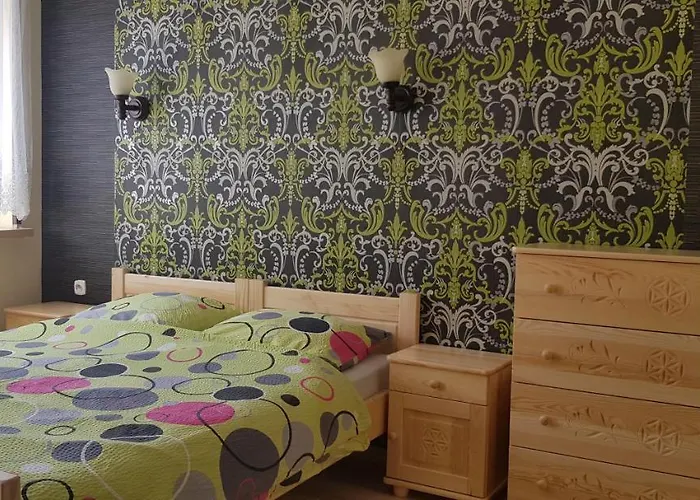 Gosciniec Pod Brzegiem B&B 3*