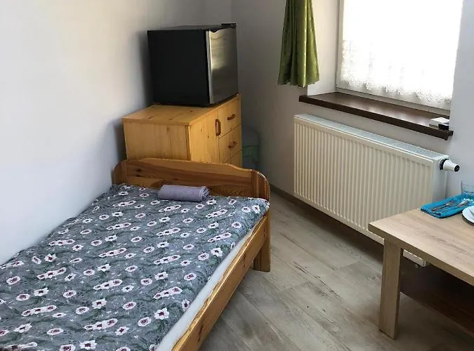 B&B Gosciniec Pod Brzegiem 우스트론