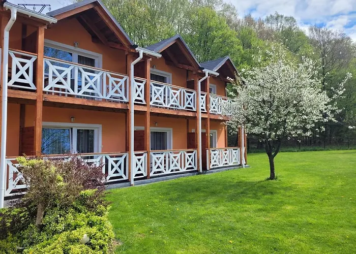 Gosciniec Pod Brzegiem לינה וארוחת בוקר 3*