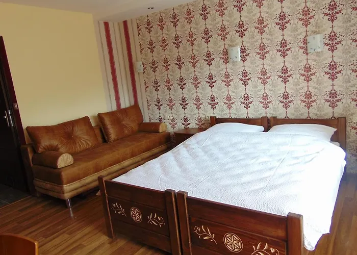 Gosciniec Pod Brzegiem 우스트론